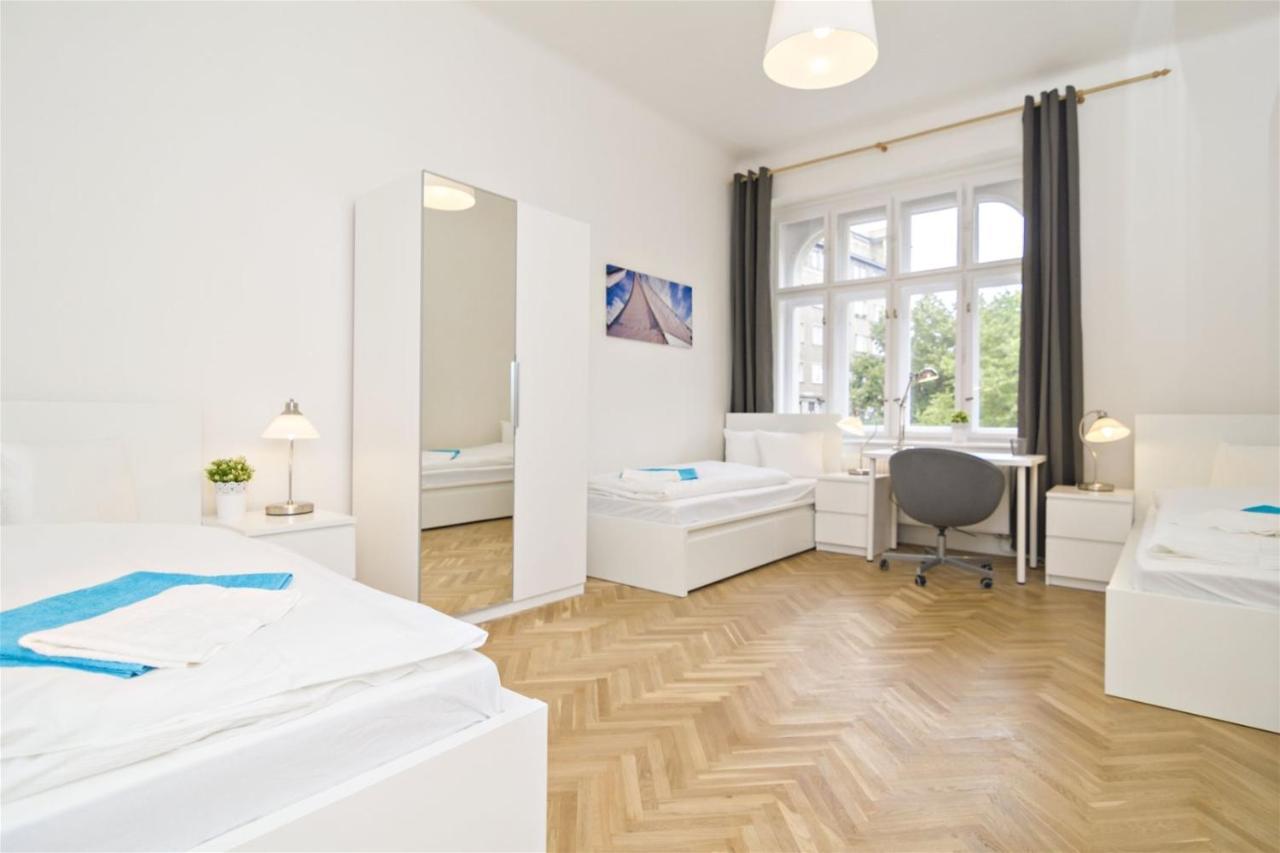 Apartments With 2 Bathrooms- 5 Minutes From Old Town - 102 M2 ปราก ภายนอก รูปภาพ