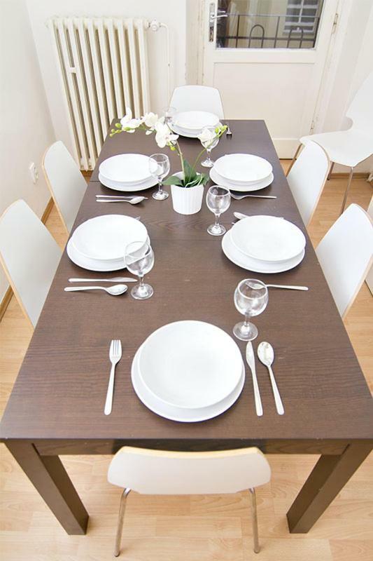 Apartments With 2 Bathrooms- 5 Minutes From Old Town - 102 M2 ปราก ภายนอก รูปภาพ